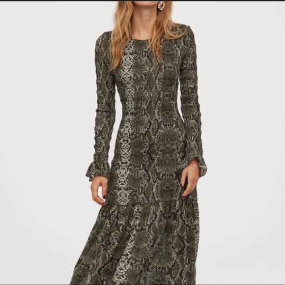 H&M Printed Midi Dress With Smocking Size S - Picture 1 of 8